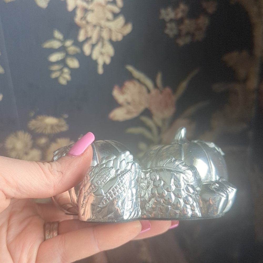 Vintage Contemporary Polished Pewter Sculpture of Pumpkins Candle Stick Holder - Picture 6 of 8